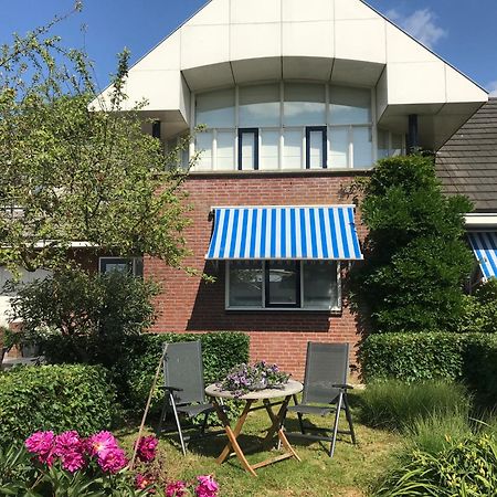 Gastenverblijf Villa Buitenplaats Wergea Contactloos Inchecken Naarderburen Eksteriør billede