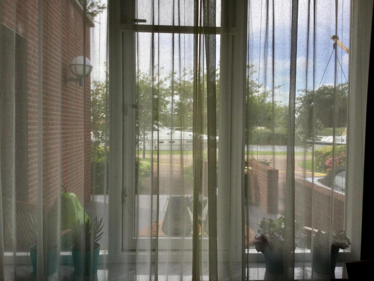 Gastenverblijf Villa Buitenplaats Wergea Contactloos Inchecken Naarderburen Eksteriør billede